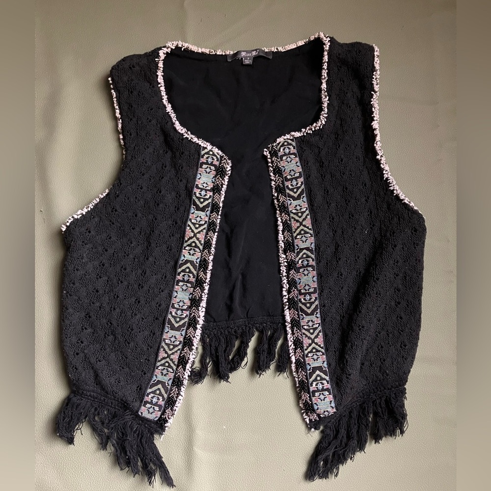 Miss Me Black Crochet Open Front Fringe Vest Beaded Tribal Trim Size Small